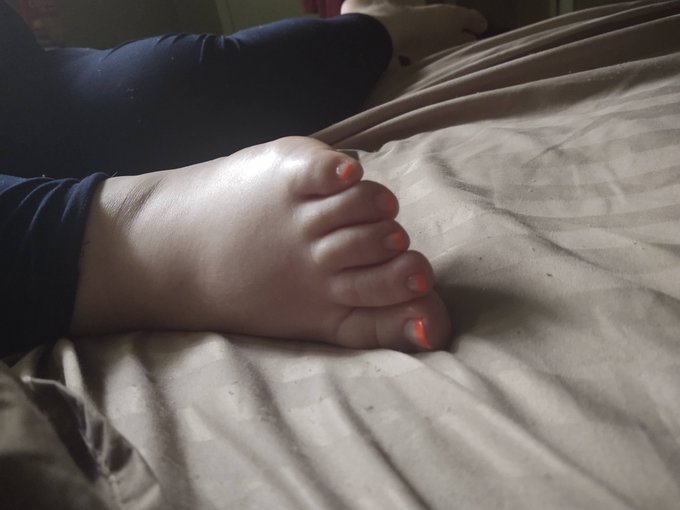 Content will mix up #feet https://t.co/UIPMbmXOeI<a href="/tag/feet"class="tags">#feet</a>