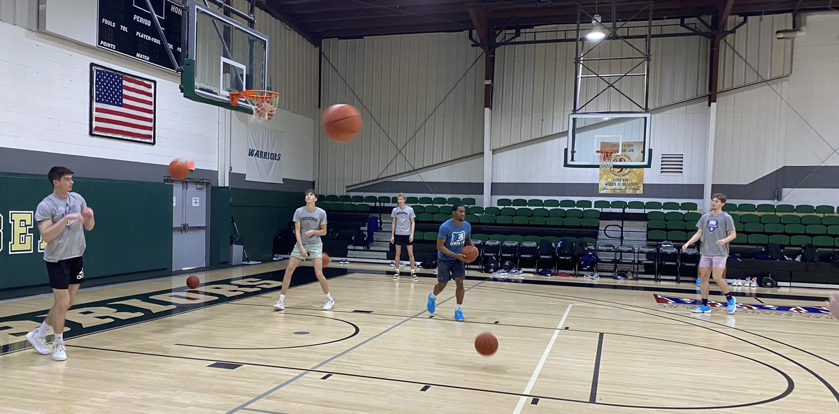 BJUBruinsMBB's tweet photo. Shoot around at @WebberAthletics this morning. #WeAreBruins https://t.co/BI9badLXRP