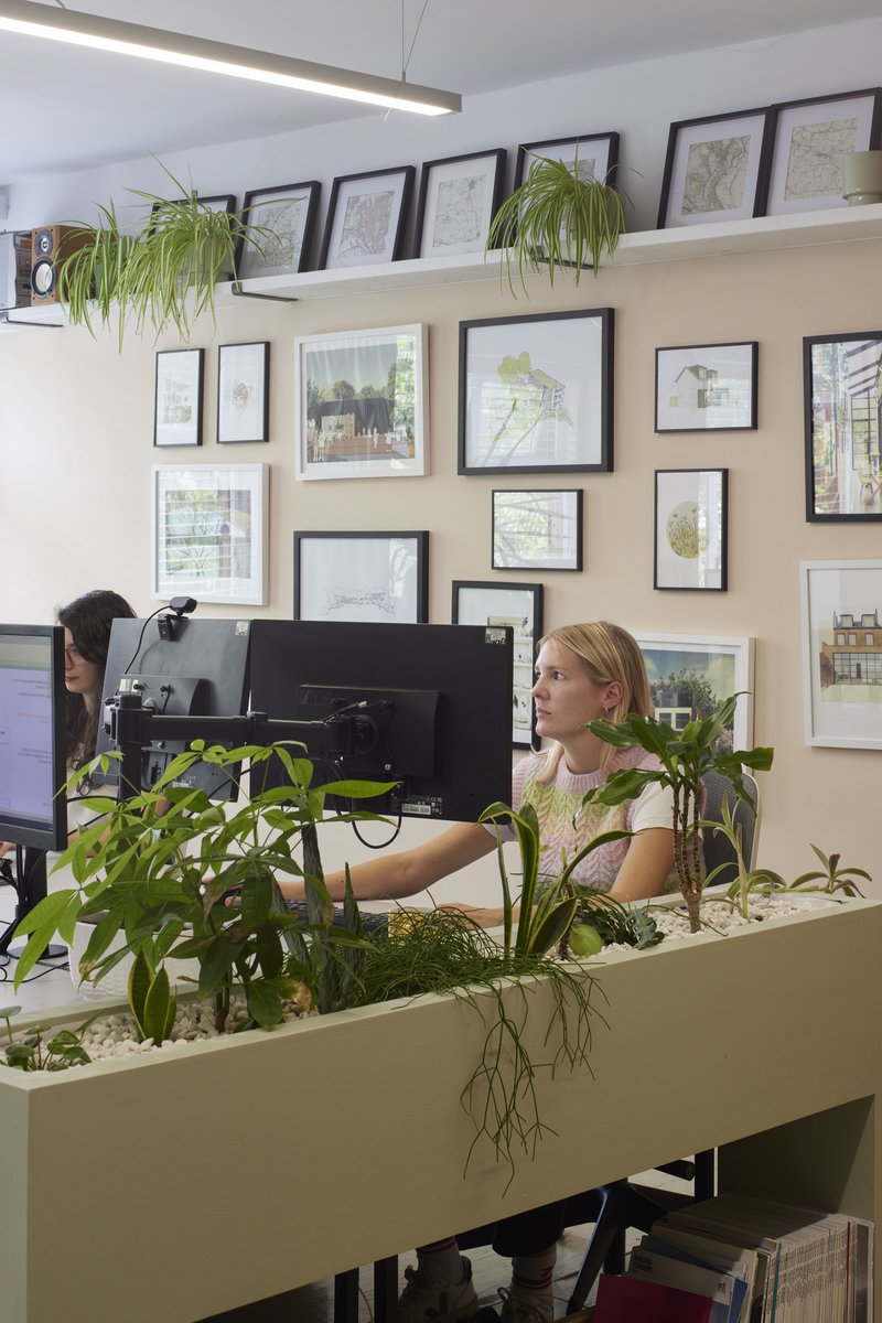 MAP_Arch's tweet photo. Back in our nature-invoking office after a lovely break and very much hoping for a greener new year!🌱🦗 https://t.co/zXq6teaNu6