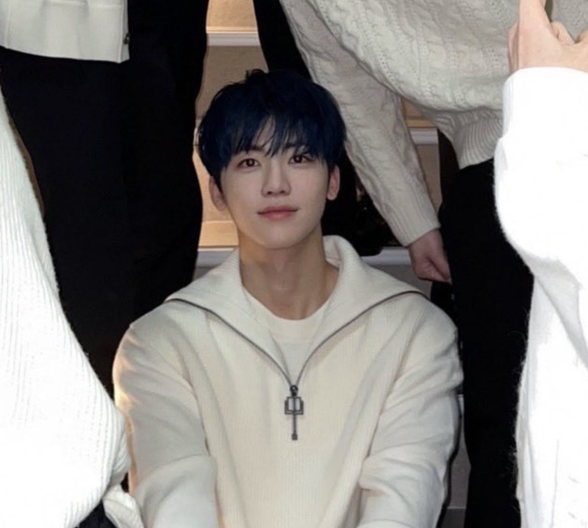 kwangyawalking's tweet photo. zㅣ존훈남4대장이다 https://t.co/r31vKAG63T