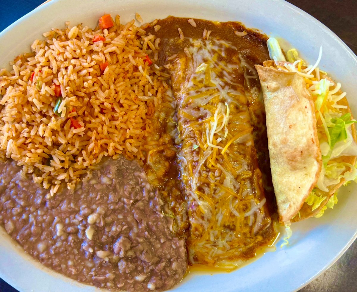 losbalitostaco's tweet photo. We know sometimes is hard to decide between an #enchilada or a #taco, so we came up with the perfect plate for you! so you can enjoy both✨ 

#mexicanfood #foodie #localbussinesses #texmex #2023 https://t.co/JEVWfHfj3T