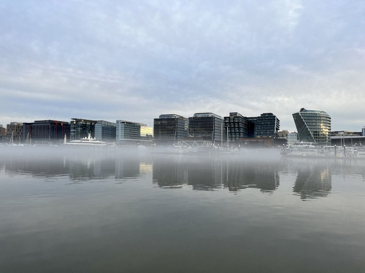 eshansen_2's tweet image. The Wharf, war college and DCA in the fog this AM @capitalweather #WashingtonDC