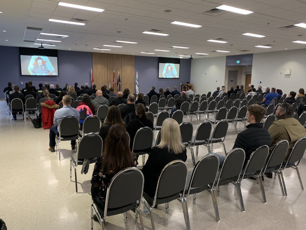 EXPbthompson's tweet image. About 100 people — many of them first responders — watch a livestream of #OPP PC Pierzchala’s funeral, shown at the Lions community centre in #Caledonia ⁦@HaldimandCounty⁩ in the community he served. ⁦@TheExpositor⁩ ⁦@Simcoe_Reformer⁩