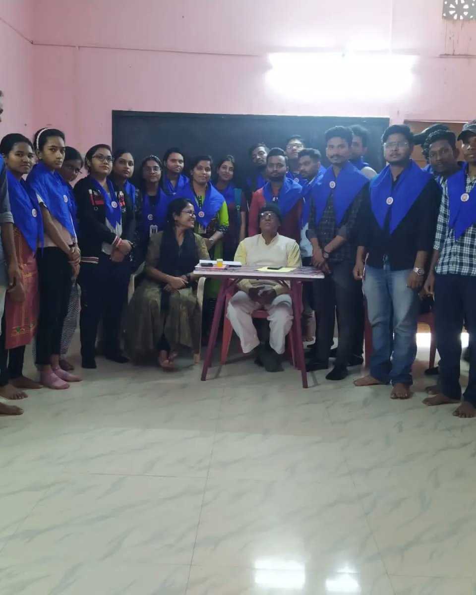 KumarSunilSwain's tweet image. On the 2nd day of NSS Winter special Camp 2022-2023 At #Mardarajpur_school nd @FakirMohanUniv Campus cleaningness,tree plantation etc Organised by Fakir Mohan University Balasore odisha pg units .#fakirmohanuniversity 
#NSSUnit #FMU 
@FMUniversityBLS
 @_NSSIndia @nssbalasore