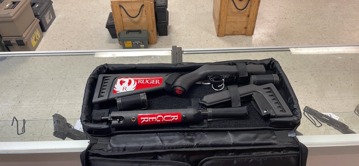 CommandTactica1's tweet image. New ruger 10/22 takedown in stock