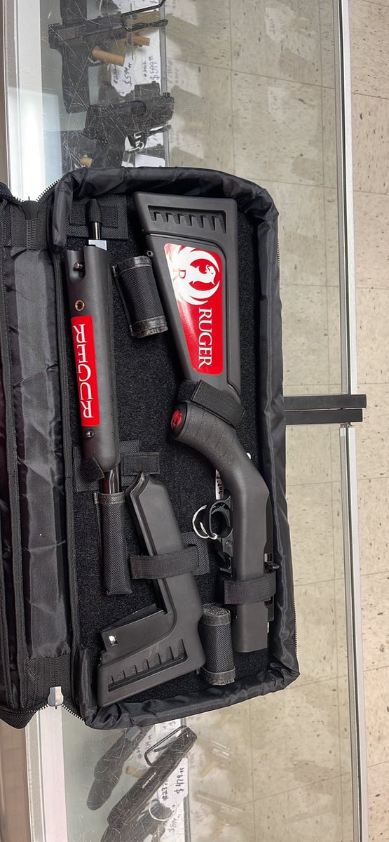 CommandTactica1's tweet image. New ruger 10/22 takedown in stock