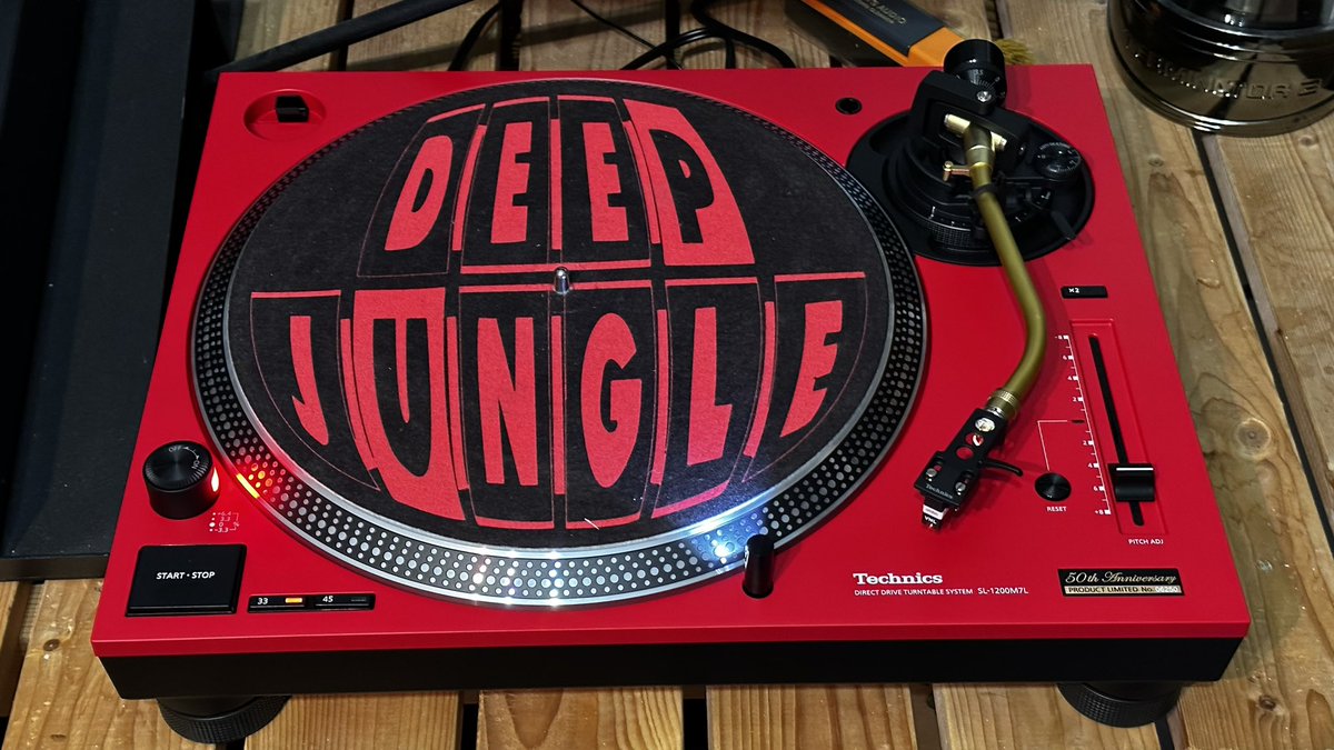 djjordan23uk's tweet image. Representing @Deepjunglerec with my @technics SL-1200 MK7s #deepjungle #technics #technicssl1200 #sl1200mk7 #50thanniversary #vinyl