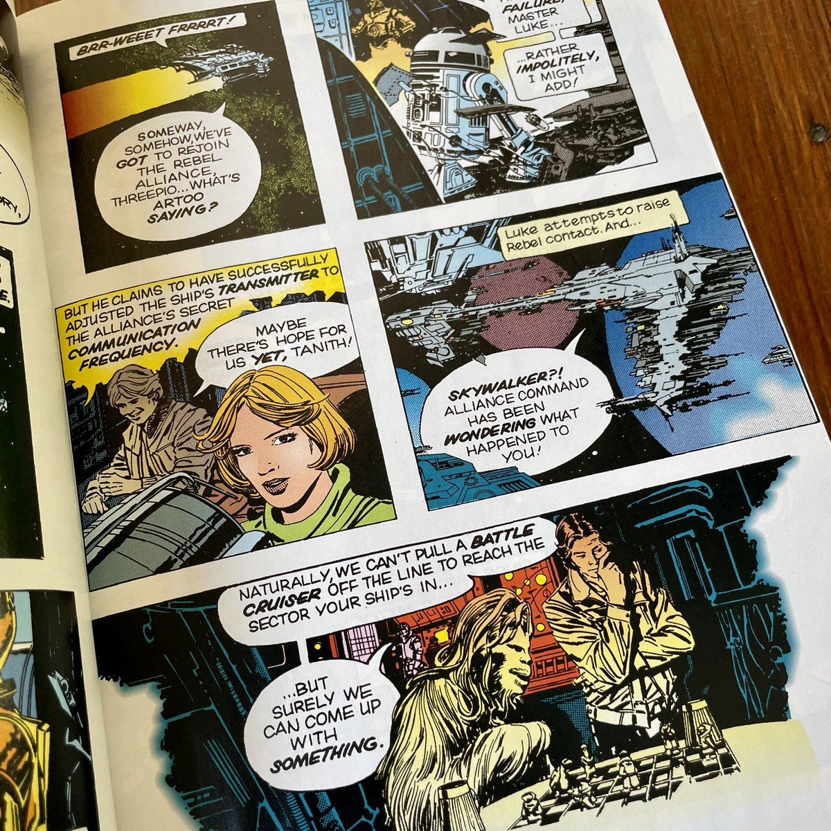 BernhardPiroska's tweet photo. 🎤#StarWars, nothing but Star Wars🎶
😍Enjoying some #ClassicStarWars🚀
-
Star Wars - The #NewspaperStrips Vol.1 + 2
Star Wars - #DarkEmpire
-
By creators
#RussManning
#ArchieGoodwin
#AlWilliamson
#TomVeitch
#CamKennedy
-
#marvel #marvelcomics #darkhorsecomics #paninifrance
-
B. https://t.co/Dqwh8JN2jy