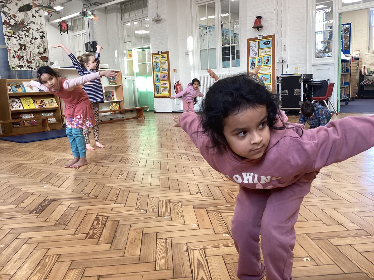 Today in PE Year 1 were looking at fog and sunshine. We thought about different ways that we could move our bodies to represent the slow moving fog and the sun creeping through then clouds.