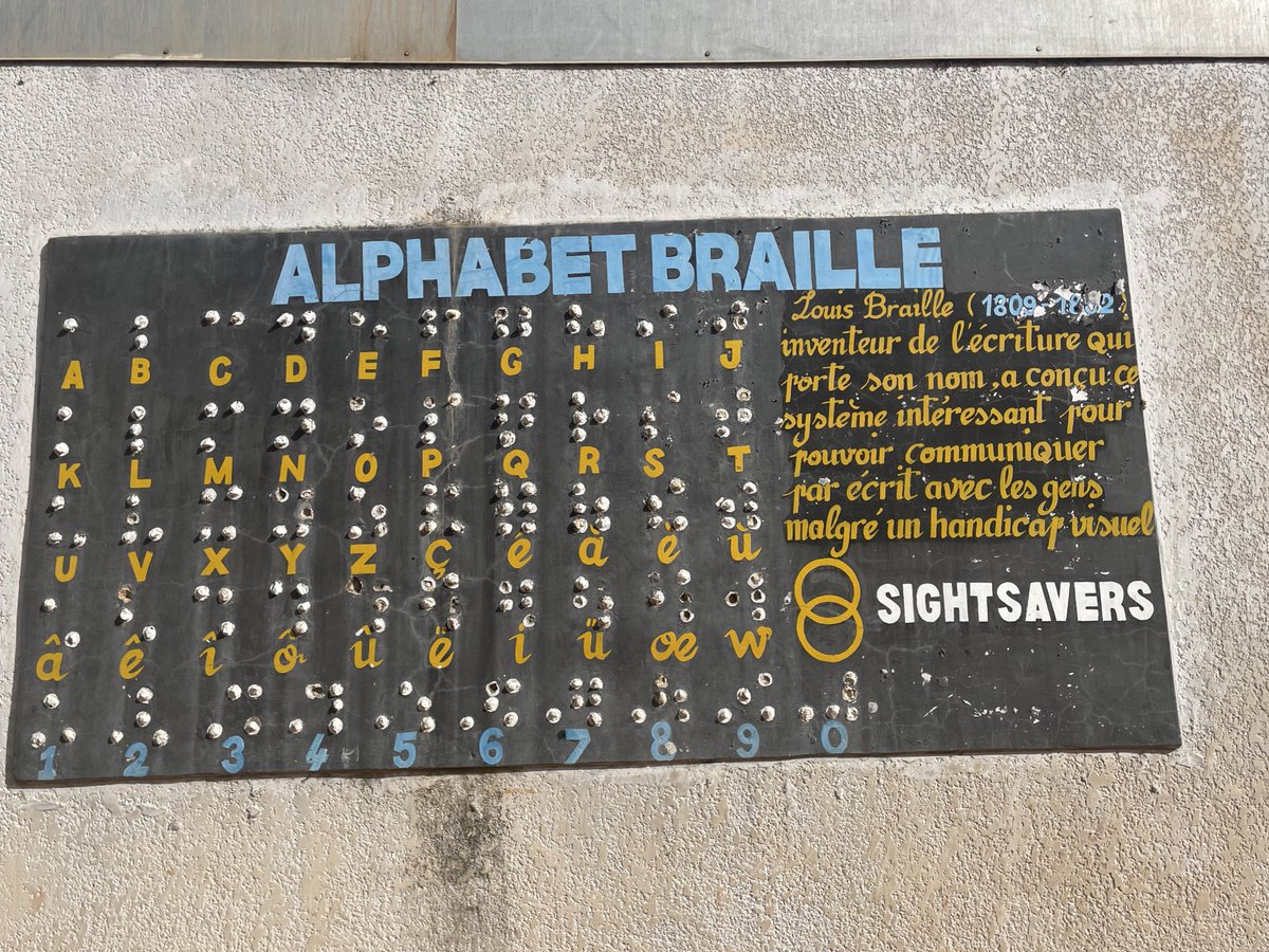 sapanabasnet's tweet image. आज विश्व ब्रेल #Braille दिवस। ब्रेललाई 1-6 इम्बोस्ड थोप्लाहरूको व्यवस्थामा आफ्नो औंलाहरू पार गरेर पढिन्छ।
अपाङ्गता भएका व्यक्तिको शिक्षा, अभिव्यक्ति स्वतन्त्रता, सूचनामा पहुँच र सामाजिक समावेशीकरणका लागि ब्रेल अत्यन्तै आवश्यक छ।#brailleday #brailleday2023 #LeaveNoOneBehind