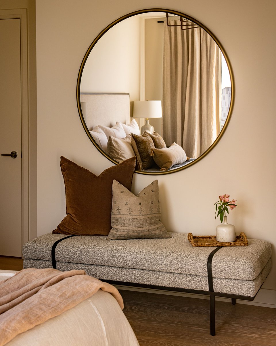 Please hold while we do a swan dive into this ultra-comfy bed 🤩 Throws and pillows from <a href="/westofmain/">West of Main Design</a>shoppe truly make for a perfect night's sleep (or mid-day nap, we won't judge 😉)

📸 &amp; Design by @westofmain
🛋️ @westofmainshoppe

#womlifestylebydesign #ProjectViewsOnViews