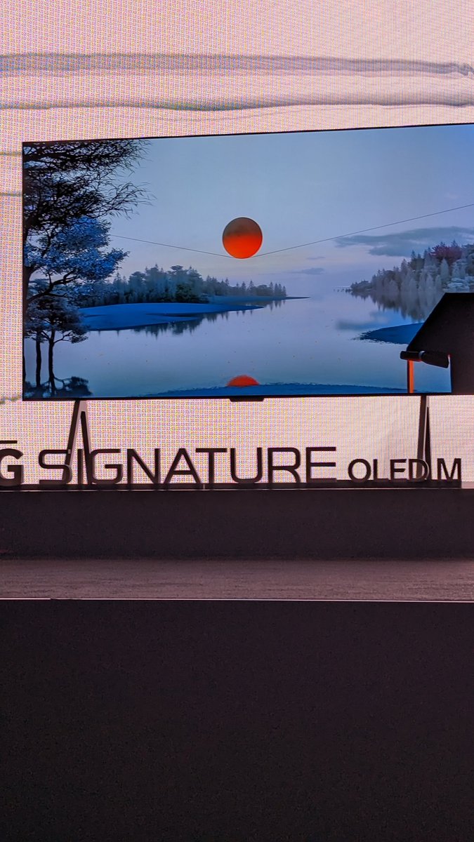 LG announced the first OLED consumer TV to offer 4k 120 hertz video and audio transmitted wirelessly to the zero connect box.