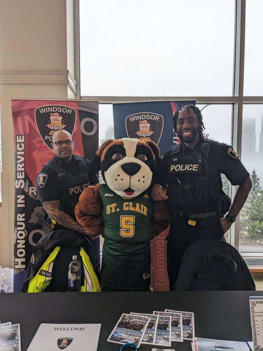 Constable Adjetey-Nelson (@adjetey_wps) on Twitter photo Join <a href="/WindsorPolice/">Windsor Police</a> today at <a href="/StClairCollege/">St. Clair College</a> downtown campus and January 6th a South campus. Come talk to an officer about what it takes to be an officer. 1130am-1pm #HonourInService #YQG Join <a href="/WindsorPolice/">Windsor Police</a> today at <a href="/StClairCollege/">St. Clair College</a> downtown campus and January 6th a South campus. Come talk to an officer about what it takes to be an officer. 1130am-1pm #HonourInService #YQG