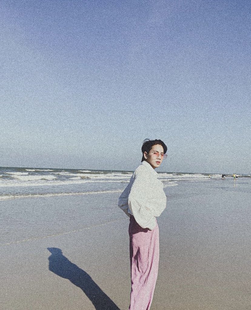 m00nsthetic_'s tweet photo. #GGUIDE : getting more vitamin sea
#GHGHSELCADAY #GHSD #GHGHPROJECT #GhostHostGhostHouse https://t.co/JHl89c1tu5