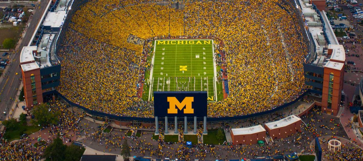 AlexAnstedCFB's tweet photo. According to @D1ticker, the B1G had the top 3 home attendance averages in CFB this season:

1. Michigan - 110,246
2. Penn St. - 107,379
3. Ohio St. - 104,663 https://t.co/S2KGKjpGy8