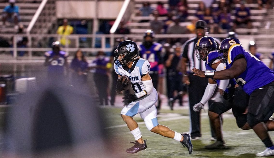 CoachBencke's tweet photo. The last three  RBs at Seguin could squat 400+ and power cleaned 245+! 228 yards per game on the ground over the past three years! Who is next??? @SeguinCougarFB #SeguinNation #Southside @BlessedEli @byrdupnext @ShakeNaszae https://t.co/vc0288PrxB