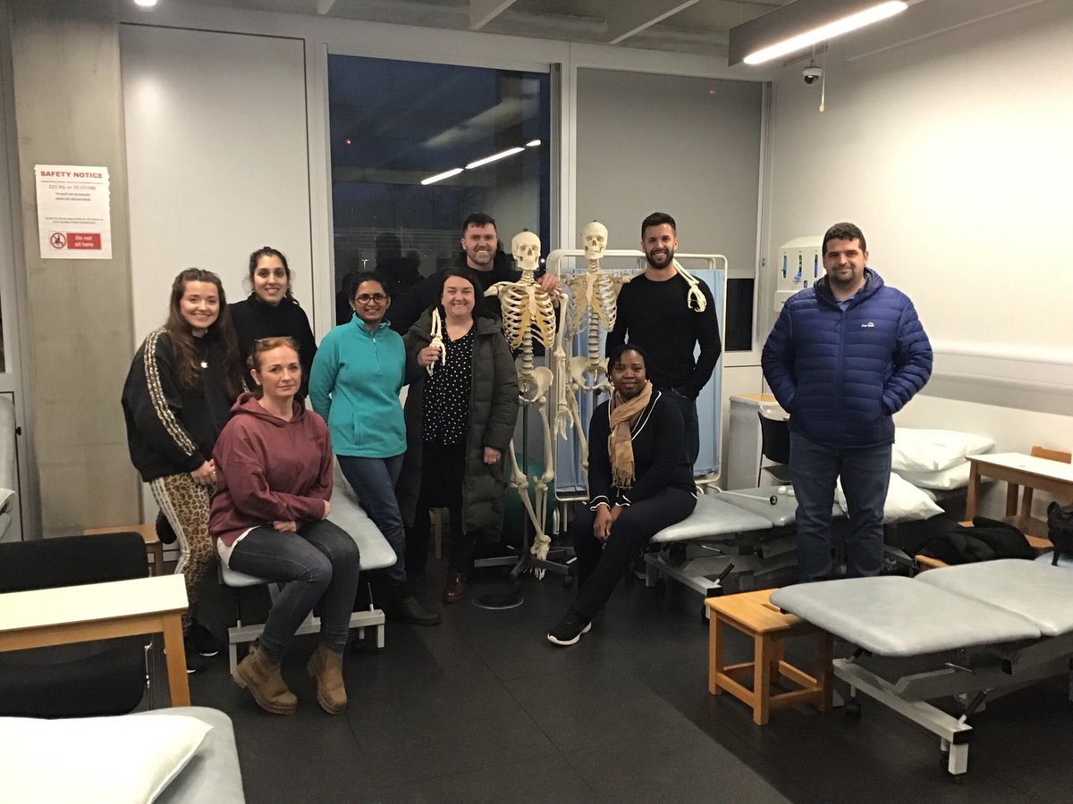 AcpMmu's tweet photo. A fantastic #MSK / peripheral #neuro recap day with our brilliant #ACP apprentices - well done everyone 😃💫💫💫 @Diane_Reid1 @khurst47974458 @Anna_Kime @MMUApprentice https://t.co/F6JeyXM2wK