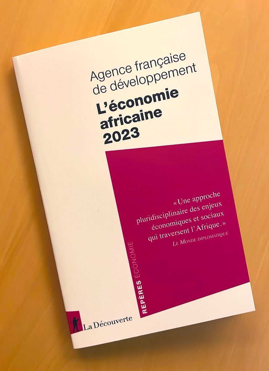 😋😋😋 Tout chaud ! Avec les contributions de beaucoup de jeunes chercheurs africains et français pour mieux comprendre les évolutions en cours en #Afrique 🌍 Bravo aux équipes <a href="/AFD_France/">Agence Française de #Développement (AFD) 🇫🇷 🇪🇺</a> pour cette 4ème édition et merci à <a href="/Ed_LaDecouverte/">Éditions La Découverte</a> 🙏🏼