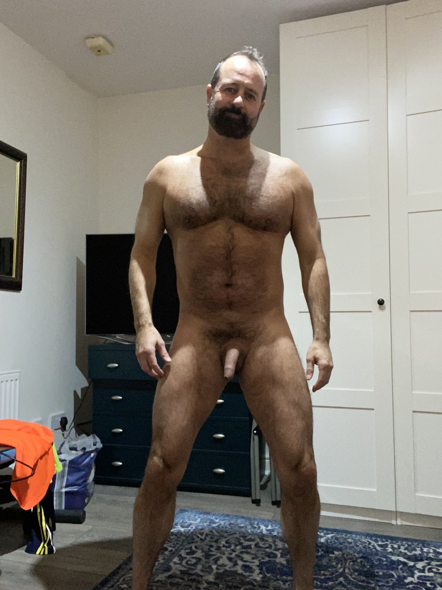 Winter body #gay #hairy #fatmustfall