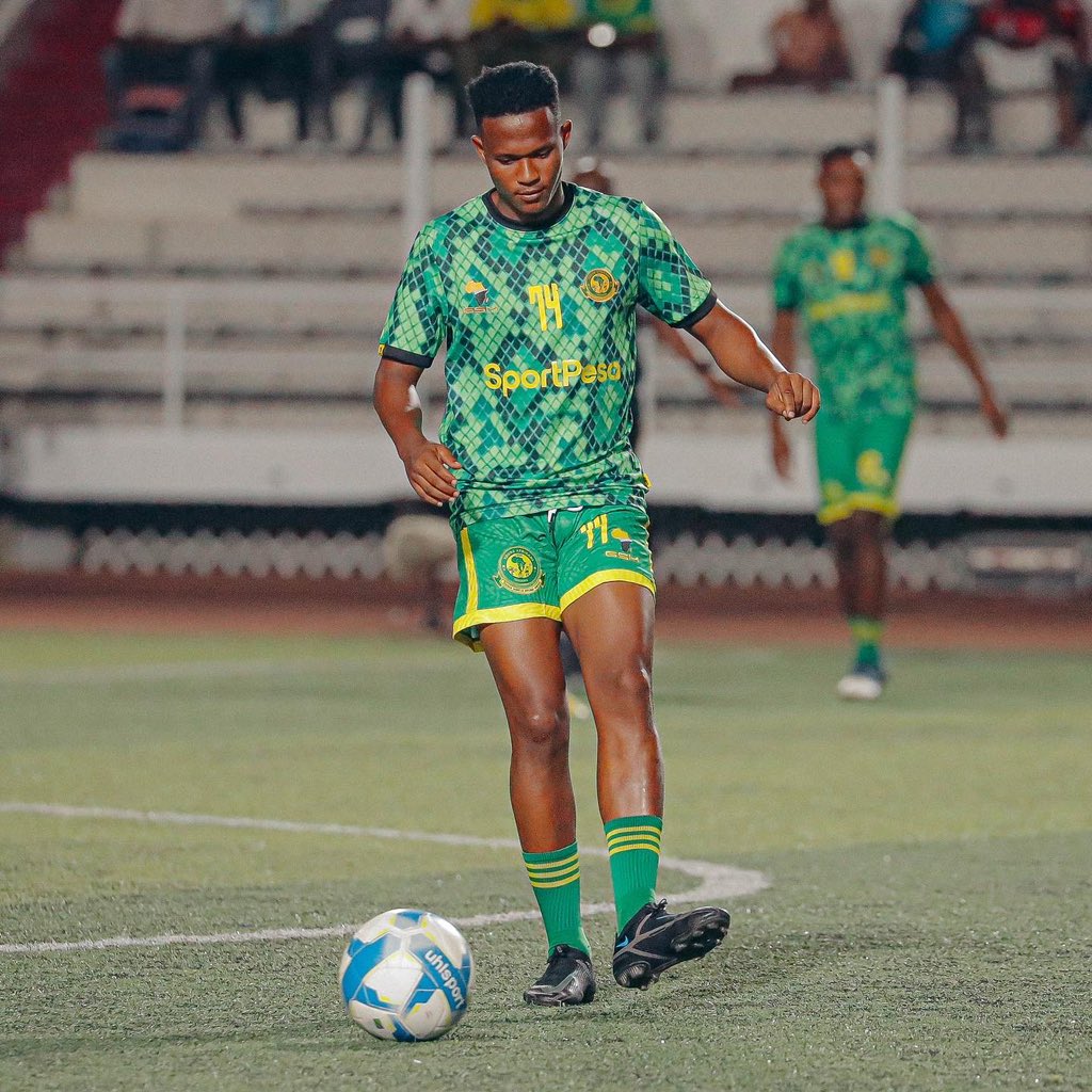 YoungAfricansSC's tweet photo. 𝗪𝗔𝗥𝗠 𝗨𝗣🔋💪🏽

#mapinduzicup2023 
#timuyawananchi 
#daimambelenyumamwiko https://t.co/j5M232Ah1y