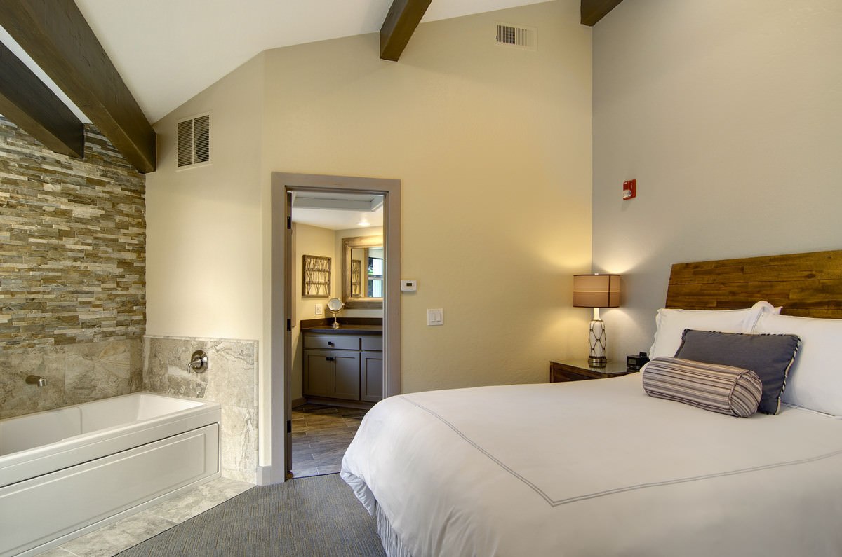 InnsBTS's tweet photo. Tucked between forested hills and some of the most beautiful coastlines of California, the Cypress Inn in Half Moon Bay is just 28 miles south of San Francisco and a favorite weekend getaway destination. To enjoy ocean views and stunning decor book here: https://t.co/FU6ru6Jaiq https://t.co/Qaiwr007gL