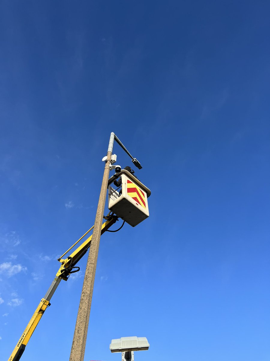 markrng's tweet photo. Happy New Year everyone, @Mytecgroup  engineers are back out there installing additional CCTV cameras as part of #saferstreets funding.

It was great to get out and see the engineers today 👍🏻 https://t.co/4UV5gFyW9d