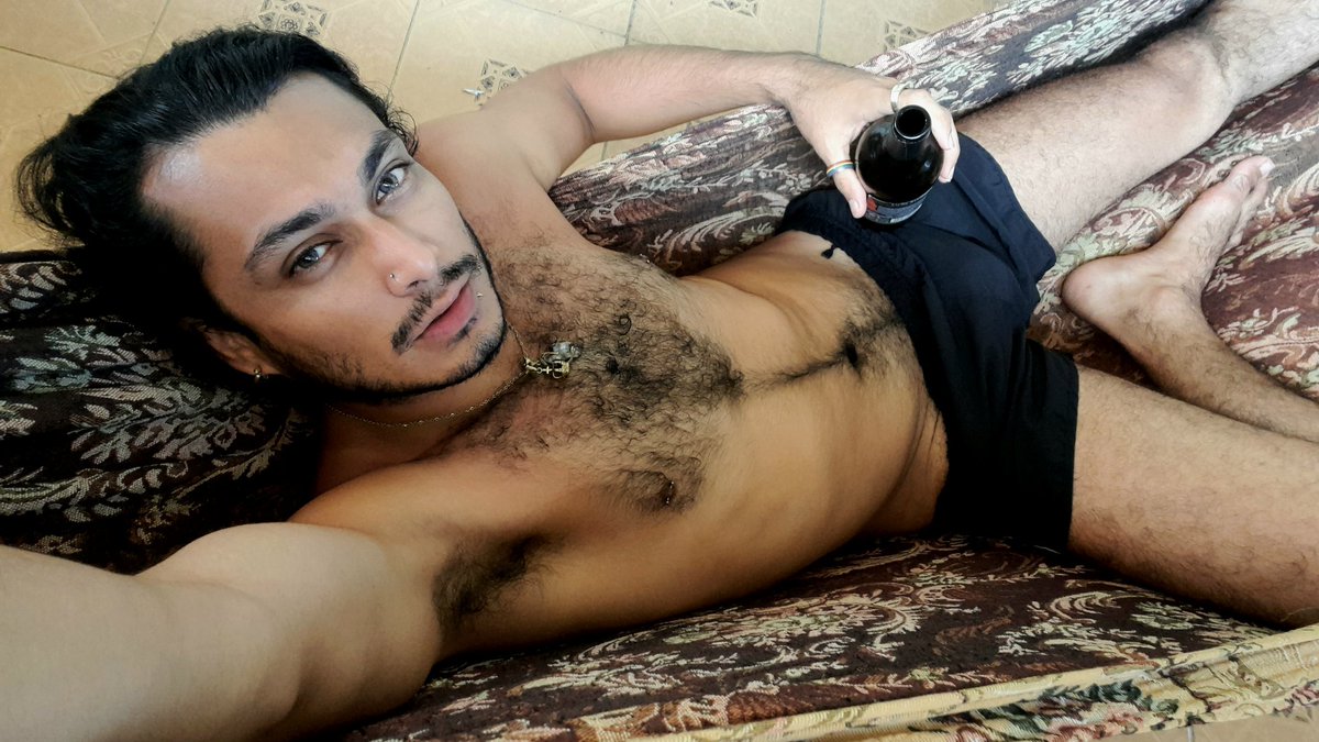 aanesty29's tweet photo. Salud, Por un 2023 rico de éxitos.
#AaNesty #SoloAaNesty
#GayBoy #TwitGay #MasAmorMenosOdio #NoEsQuienQuiereSiNoQuienPuede #Fantasía #Mitológico #ImaginasionDeInfante #PTY #Look #Moda #Model #KingOfModels #Liberal #LiveIsLife https://t.co/yTp5QZyhuQ