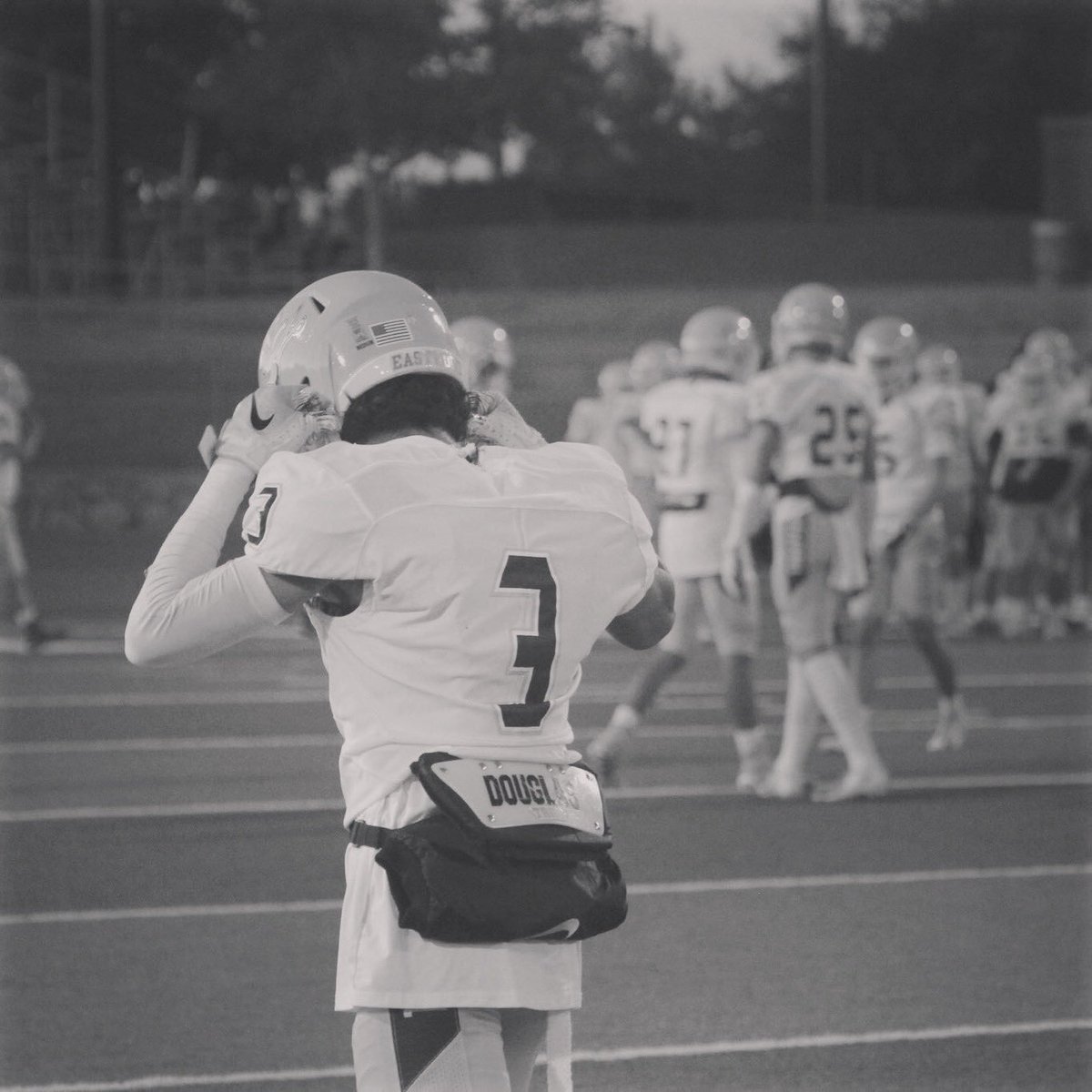 aliehsssortizzz's tweet photo. Happy birthday to you 3❤️ Keep watching over us! Love and miss you so much Ej❤️ @Shelovesnumbaa3 #LLEC #rip3 https://t.co/qDG0FDNYQI