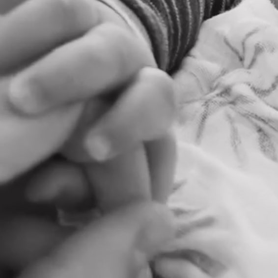 bbdalgo's tweet image. his little hands 🥹 happy 5 months enchibebe &amp;lt;3