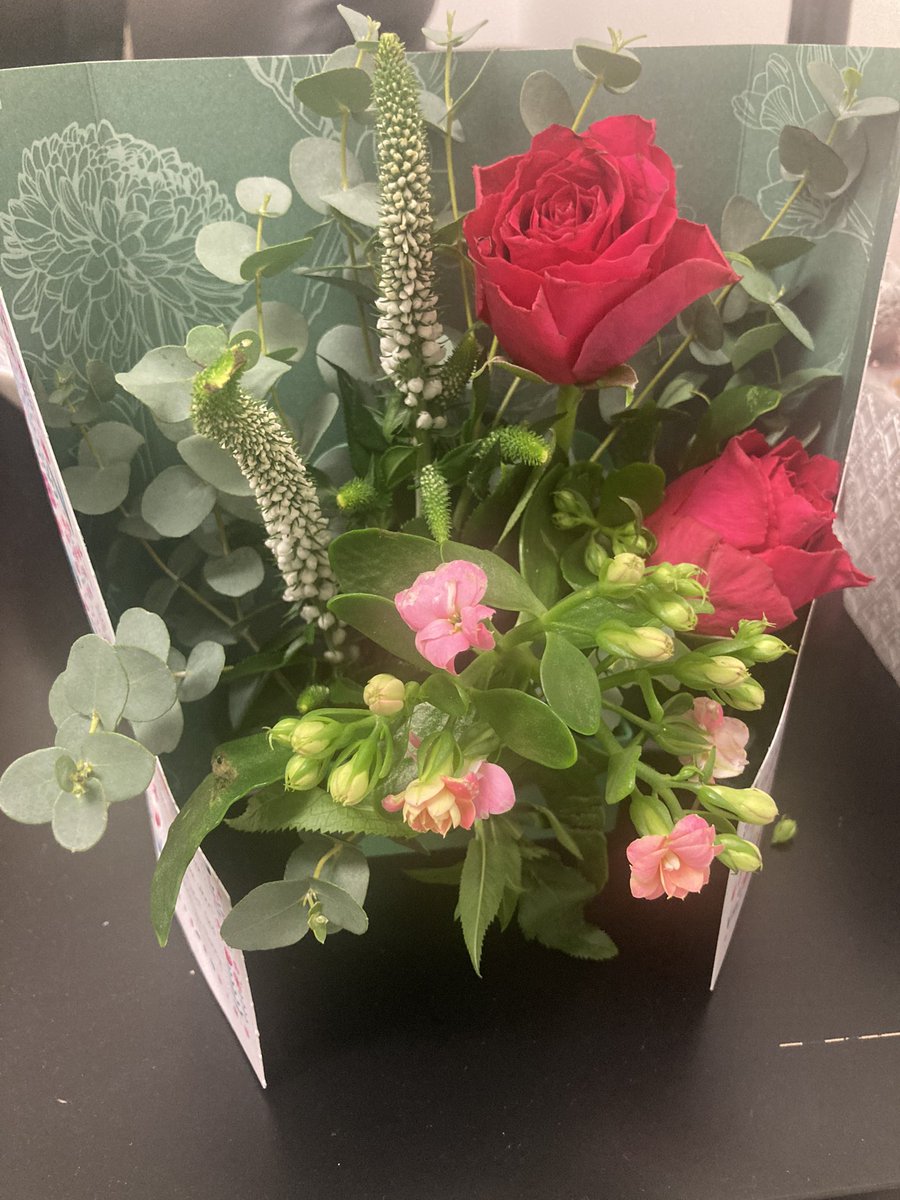 A lovely unexpected gesture to start the year, flowers from a client whose case was finished over a year ago just to say thanks again ☺️ here’s to another year of helping those who find themselves away from home and in the UK for whatever reason.