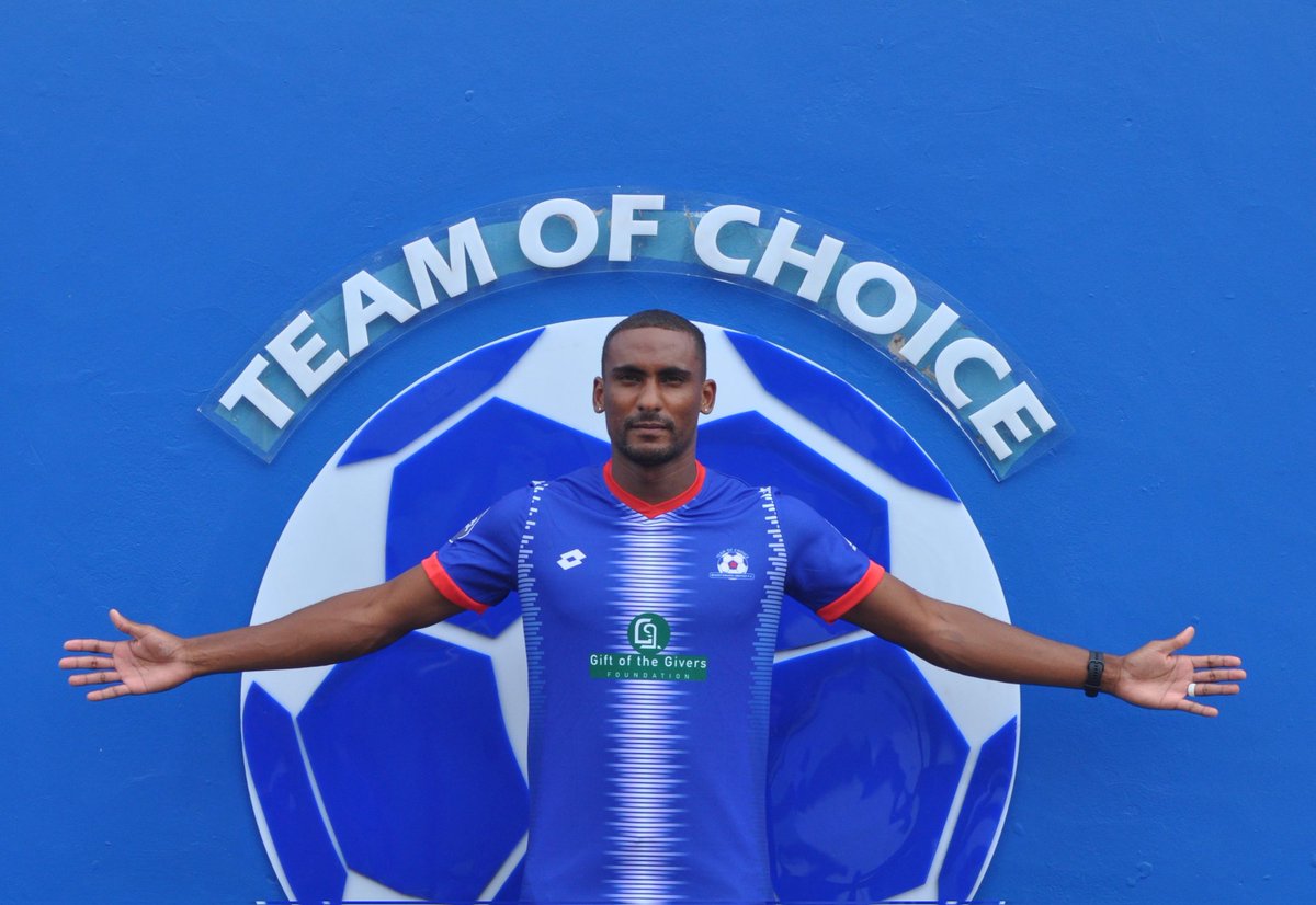 MaritzburgUtd's tweet photo. De Goede Signs with the Team of Choice ✍
Maritzburg United Football Club is delighted to announce the new addition of Rafiq De Goede. The former @StellenboschFC skipper’s athleticism makes him a quick and physical Centre Back.
#WelcomeRafa #WeAreUnited #TeamofChoice https://t.co/U5wElRW4Jp