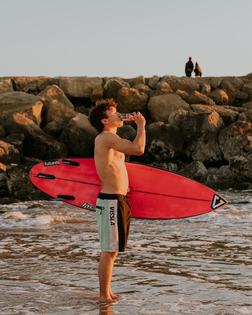 alvessbball's tweet image. Tenho de chegar à @sumol, ajudem um gajo 💚