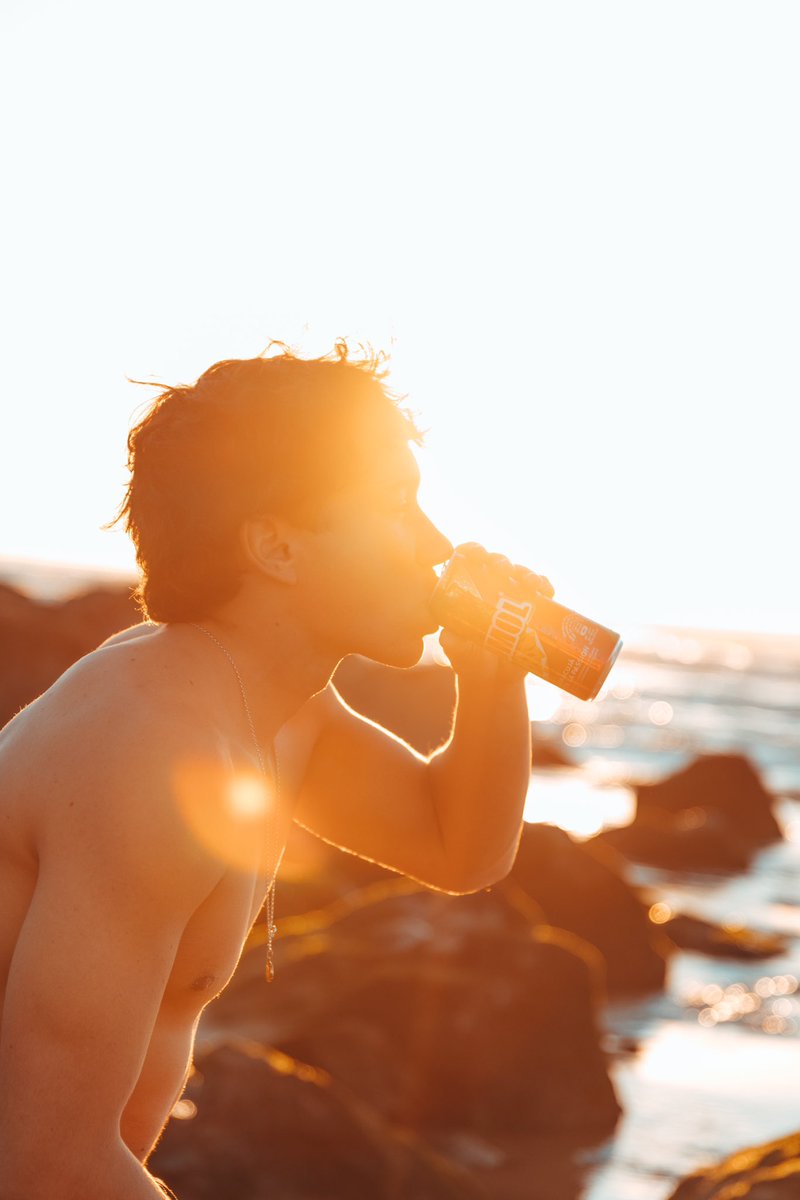 alvessbball's tweet image. Tenho de chegar à @sumol, ajudem um gajo 💚