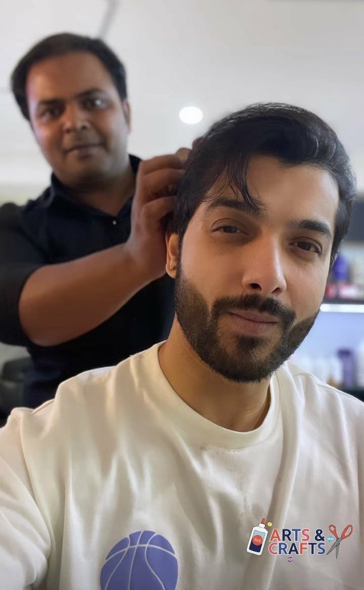 SharadzShreya's tweet image. It&apos;s confirmed!? 😭 He&apos;s going to attend blue star award ceremony in Vietnam ✨
#SharadMalhotra  #SMarmy