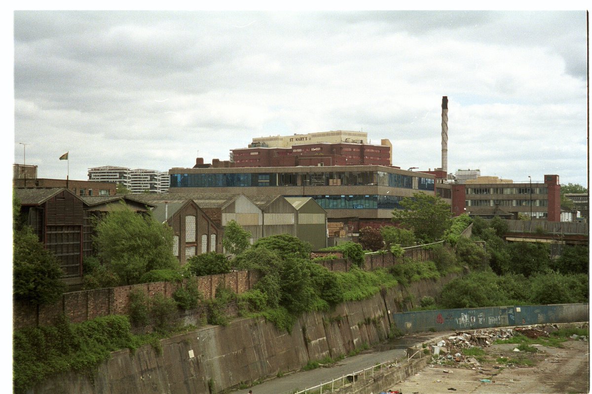 inpaddington's tweet photo. Bored? Check us out 23 years ago... 👀🏗️ https://t.co/TohdfsqrbM