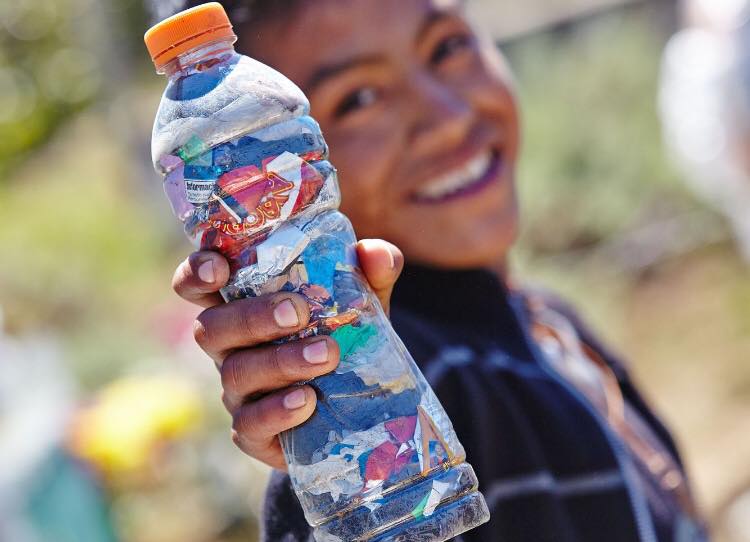 JanHaeg's tweet photo. We are officially two weeks away from our @Lifetouch Memory Mission trip to Guatemala. It will be our first trip to the Central American country & our first mission using environmentally responsible building methods. #HugItForward #LifetouchMM23 #volunteering #education https://t.co/zQvRPx23Wm