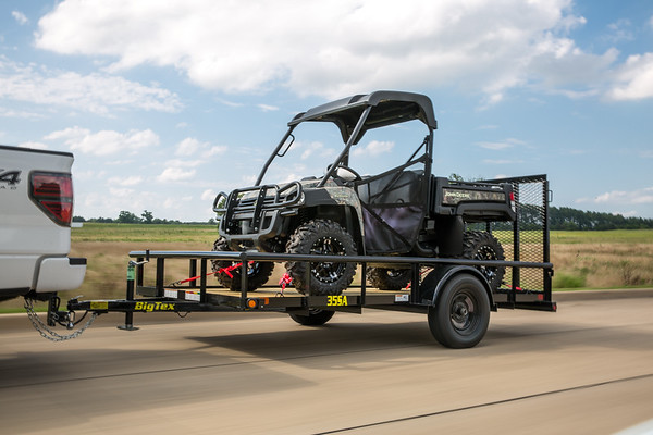 SMoonTrailers's tweet photo. Get a new side by side for Christmas?  New lawn mower? Need something to haul it on?  We have tons of utility trailers in stock ready to go!  Largest selection and best price in the area.  Check out what's on the yard 
https://t.co/jVnqKWGuR8 https://t.co/3RQFcwGW7A