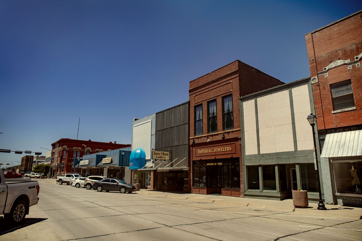 GoKineticFiber's tweet photo. #LocallySourcedSoul today come from Hastings, NE local photographer Graeme Cuizon (@GraemeCuizon). Hastings is know for Hastings College, a bustling downtown &amp; a spectacular place for birders to see the annual migration of cranes each March.
#HighSpeedForHere #HometownHighlights https://t.co/Vv9F0h9dRB