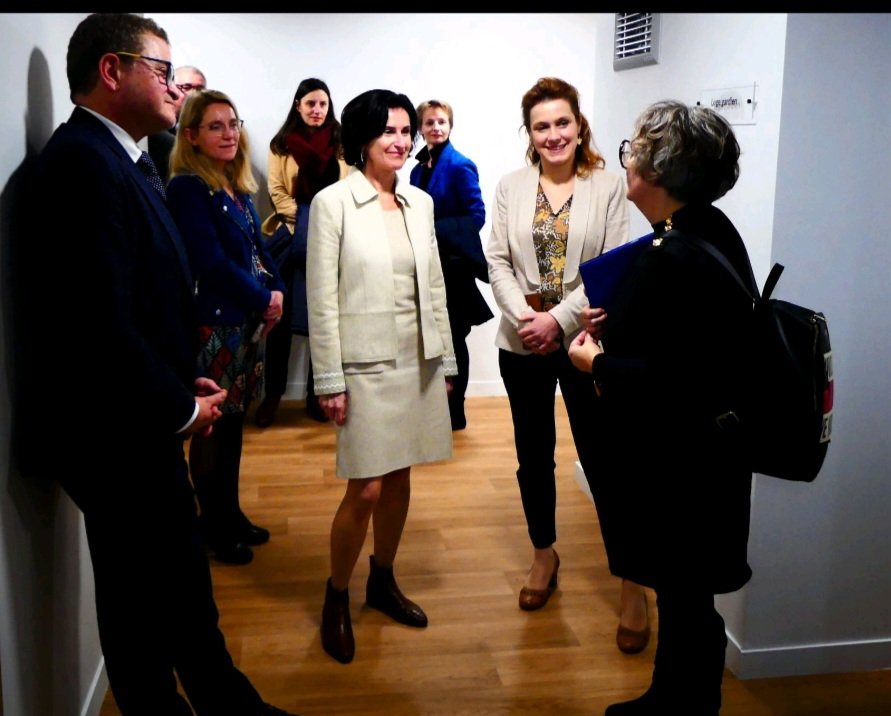 PGPoitiers's tweet photo. L'@EDACentreOuest s'installe au sein de l'ilot judiciaire de #Poitiers.
@Gwenolajolycoz et @PGPoitiers ont participé avec le pdt du @CNBarreaux, le pdt de la @Conf_Batonniers,la pdte de l'@EDACentreOuest, la maire de @poitiersfr, a l'inauguration des nouveaux locaux de l'ECOA. https://t.co/BShftUO3tC