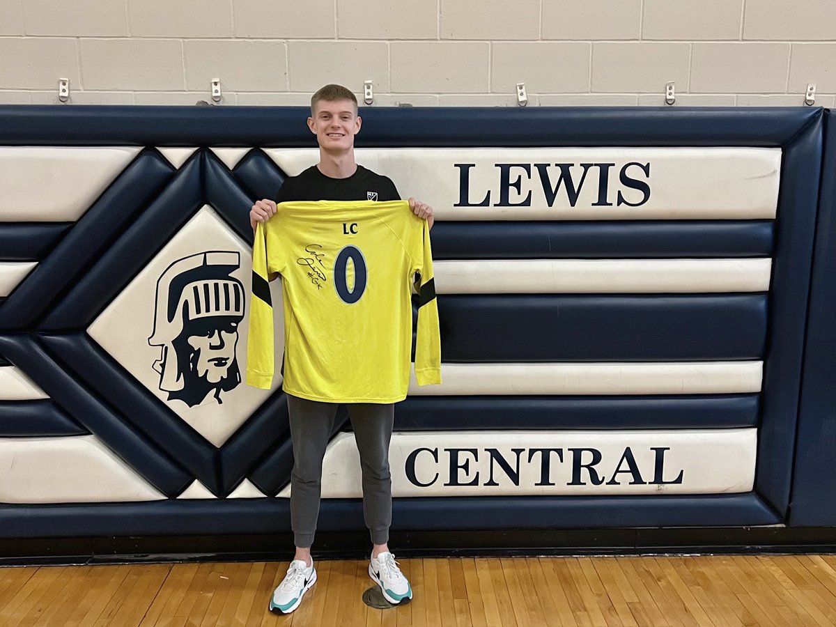 LCBOYSSOCCER1's tweet photo. Our program has decided to retire @ColeJ_4’s number and GK jersey. Congratulations Cole and best of luck in the MLS! https://t.co/emVWuEWIK2