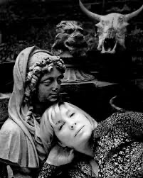 n_l_ferris's tweet photo. Fay Weldon 💔 Such blistering, canny, clever writing. This portrait has to be a favourite of all author pics, taken in the year she published Booker-nominated Praxis (1978) 
‘sisters, when anyone says to you, this, that or the other is natural, then fight.’ https://t.co/MFOL1VrS5I