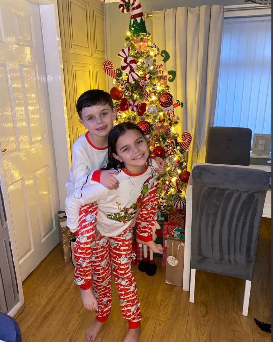 amydean92x's tweet photo. Lou &amp; Nevaeh have had a lovely Christmas 🎄 ❤️✨ @PCPKangaroos @PCPPenguins https://t.co/wC4KsVzCQH