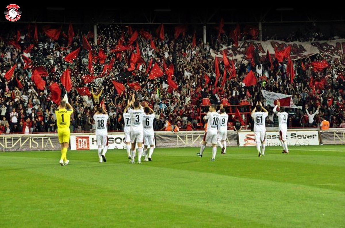 ❝Hatırla geçmişini, dön bak arkana. Gitmez dediğin kaç kişi yanında?❞
#𝐆𝐚𝐳𝐢𝐚𝐧𝐭𝐞𝐩𝐬𝐩𝐨𝐫 🔴⚫