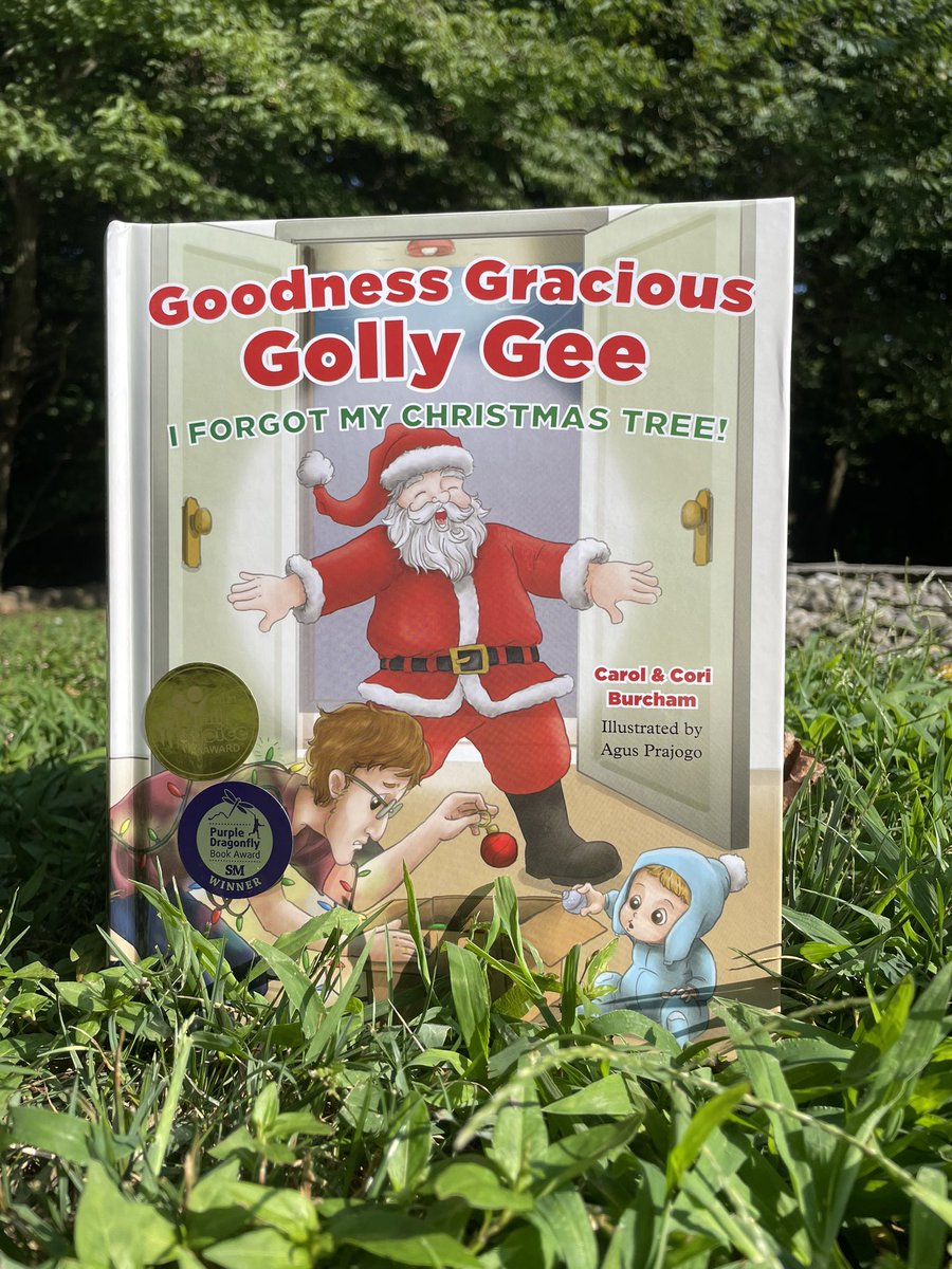 Picture book 📖 is trending! Never too late (or too early) to add to your holiday bookshelf 🤗🎄#picturebook #goodnessgraciousgollygee #bookshelf