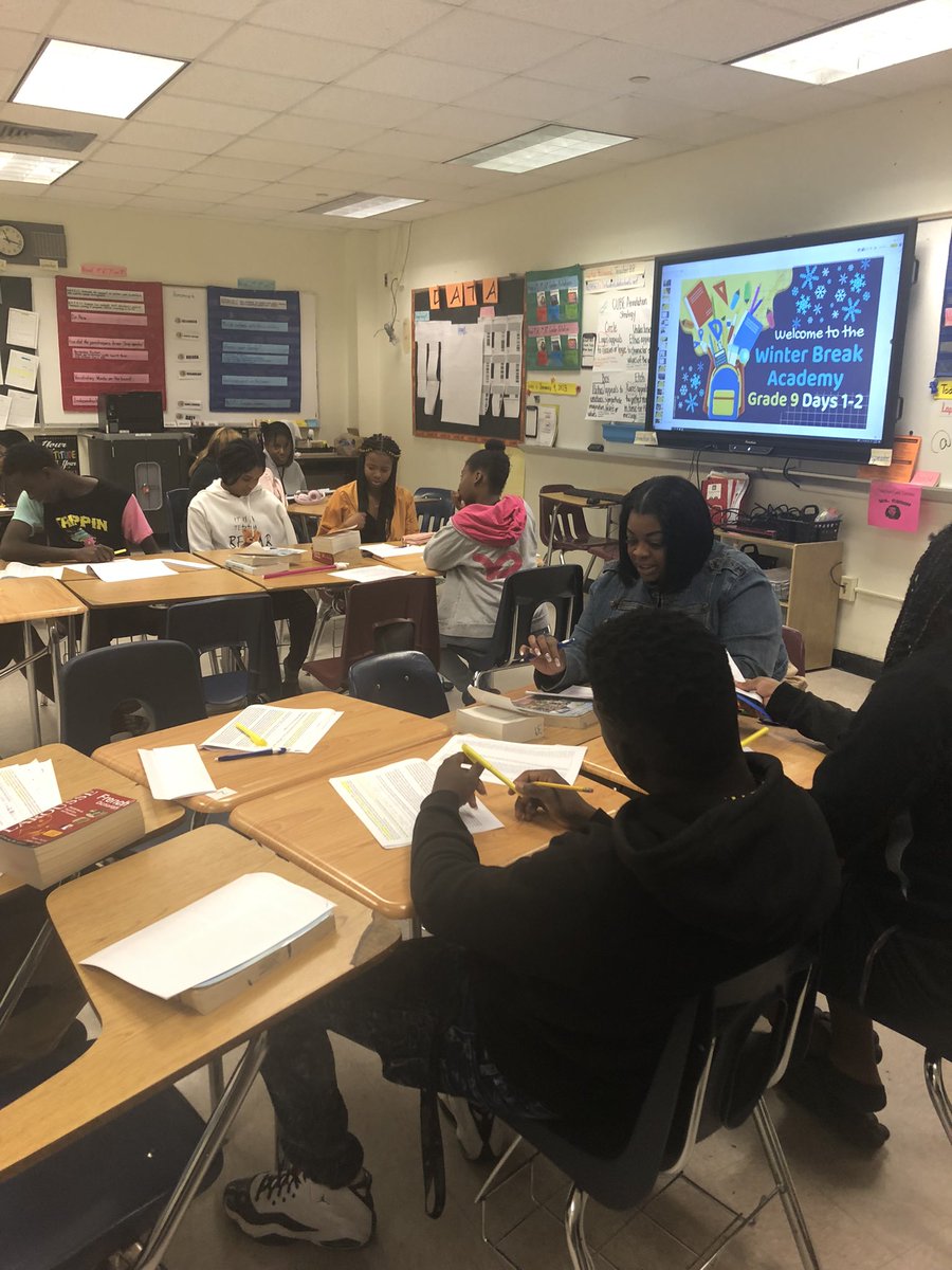 Two of the very best <a href="/AnneKnight4Edu/">Anne Knight, Ed.S.</a> and Ms. Dauphin making a difference <a href="/miamiedisonsr/">Miami Edison Senior</a> during WBA. <a href="/SuptDotres/">Jose L. Dotres, Ed.D.</a> <a href="/LDIAZ_CAO/">Lourdes Diaz</a> <a href="/trydiggs/">Dr. Try K. Diggs</a> <a href="/MDCPS/">Miami-Dade Schools</a> Thank you ladies ❤️