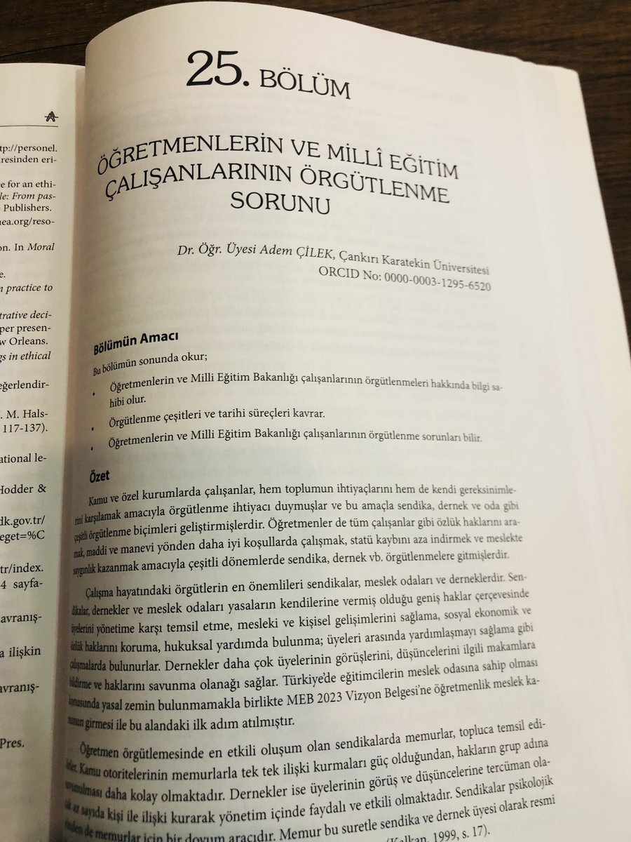 Prof. Dr. Temel Çalık hocamın editörlüğünde yayınlanan “Türk Eğitim Sistemi ve Sorunları”kitabımızda “Öğretmenlerin ve Milli Eğitim Çalışanlarının Örgütlenme Sorunu” bölümü ile yerimizi aldık. Alana katkı sağlaması dileğiyle emeği geçenlere teşekkür ederim.