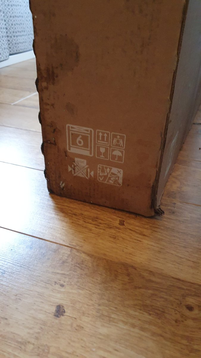 ad_painter's tweet photo. @currys @CurrysServices @currysplc Is it acceptable that new TVs are delivered in water damaged boxes? Delivery driver told me an old washing machine in the van leaked on it!! Really? https://t.co/oaUCUv8I3Z