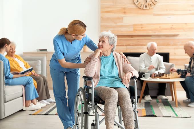 rah_kingston's tweet photo. Right at home is just the place to make your loved ones feel happy, homey and valued! Your trust us our pride ☺️
.
. #rightathome #nursing #seniorcarehome #careforbetter #healthforyou #oldagecare #bebetterforyou #caregiving #seniorcitizen #homehealthcare #seniorcare #dementia https://t.co/qr67jUzOoS