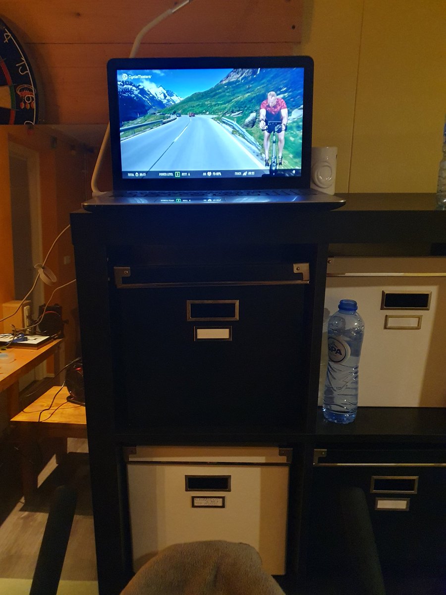 Marco Smulders (@marcosmulders69) on Twitter photo Virtueel trappen met Evert, de Sierd de Vos van <a href="/CycleMasters_/">CycleMasters Official</a> altijd gezellig #apfelstrudelmitsahne Virtueel trappen met Evert, de Sierd de Vos van <a href="/CycleMasters_/">CycleMasters Official</a> altijd gezellig #apfelstrudelmitsahne
