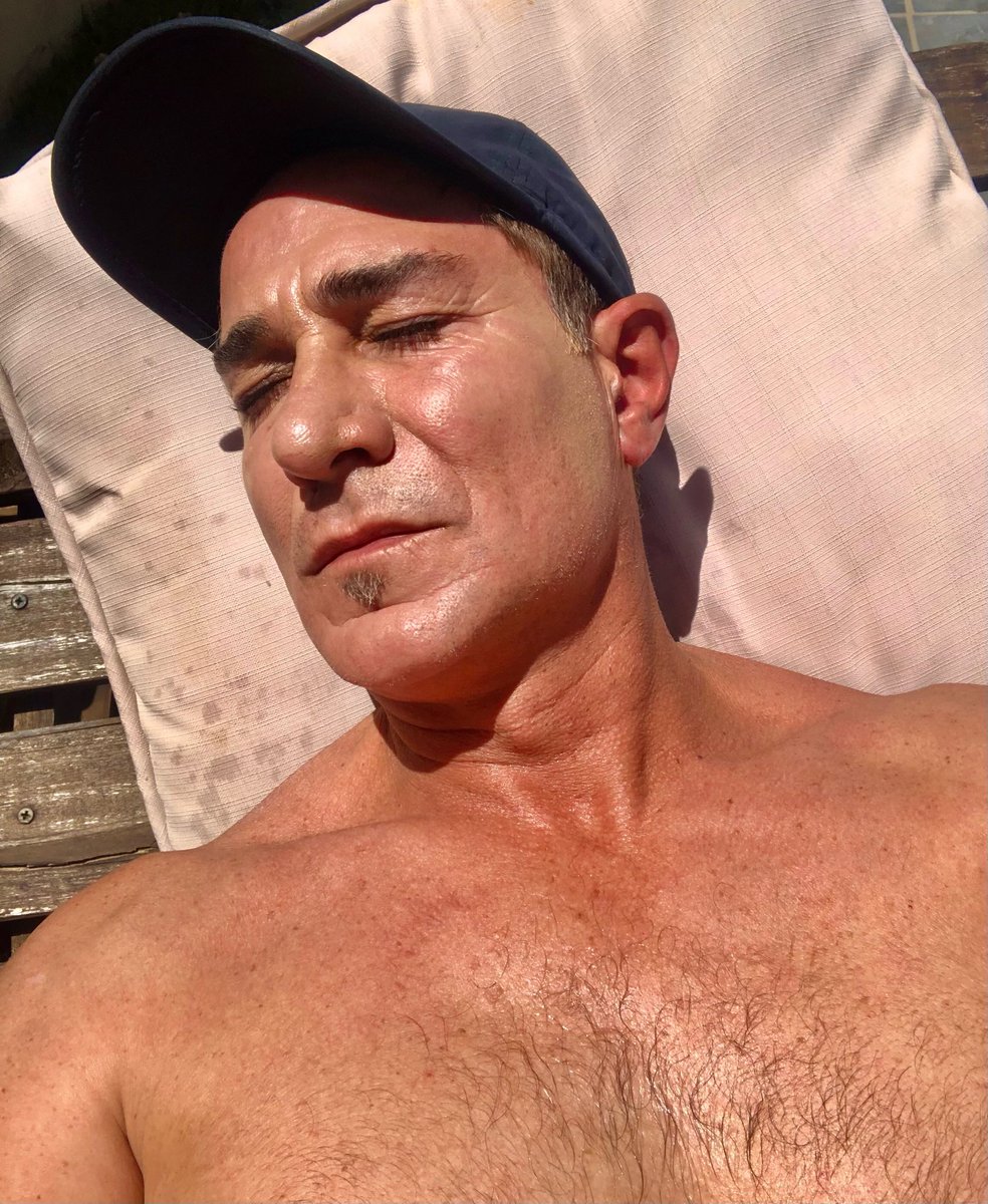 zarlengamarcelo's tweet photo. #Sol #descanso #minivacas @zarlengamarcelo https://t.co/VQG72UkkKz